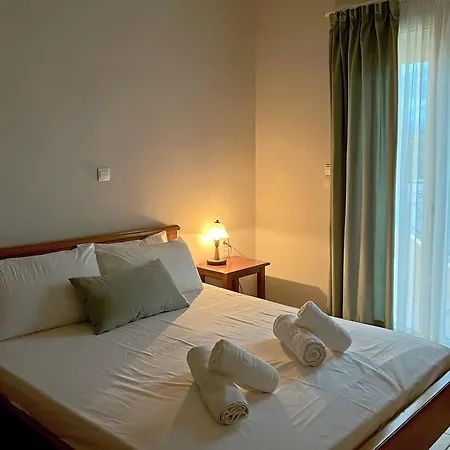 Panos Village Apartment Malaxa